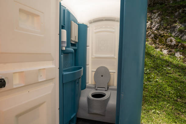 Best Standard Portable Toilet Rental  in Pineville, KY